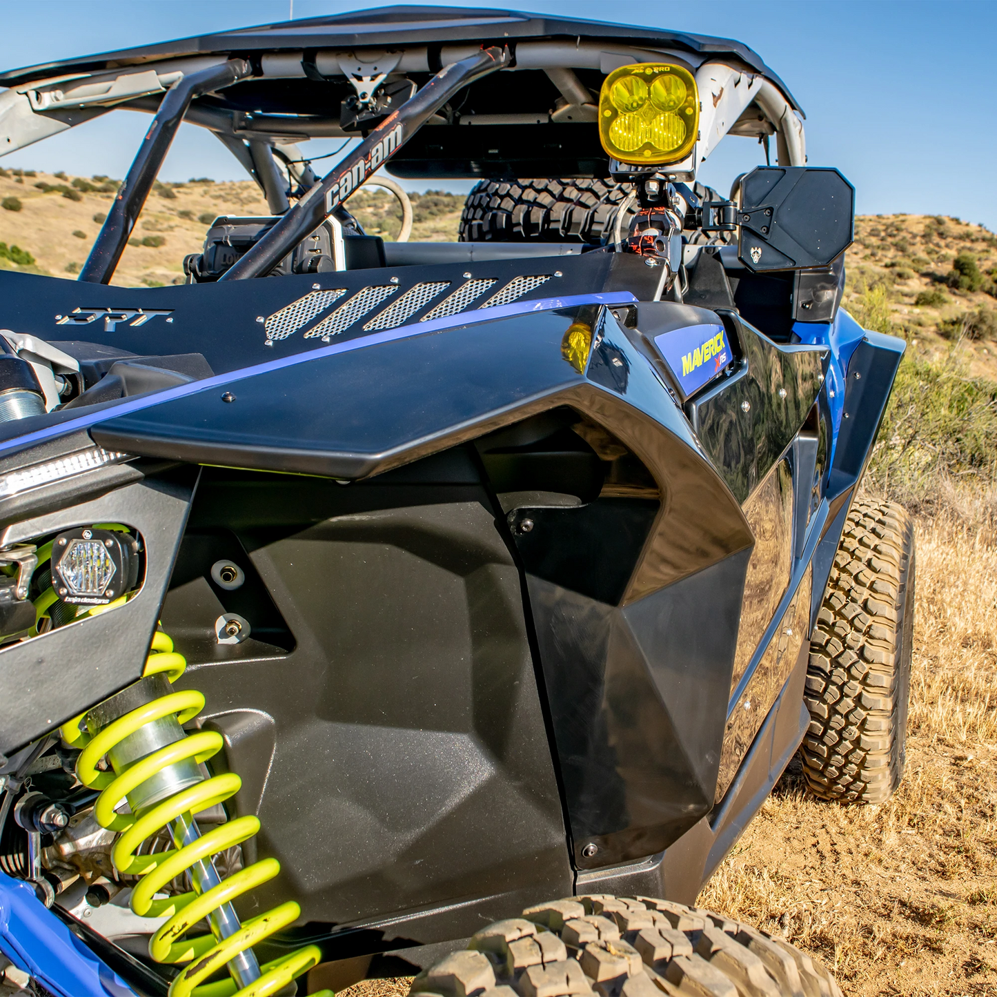 Can-Am Maverick X3 Front And Rear ABS Fenders