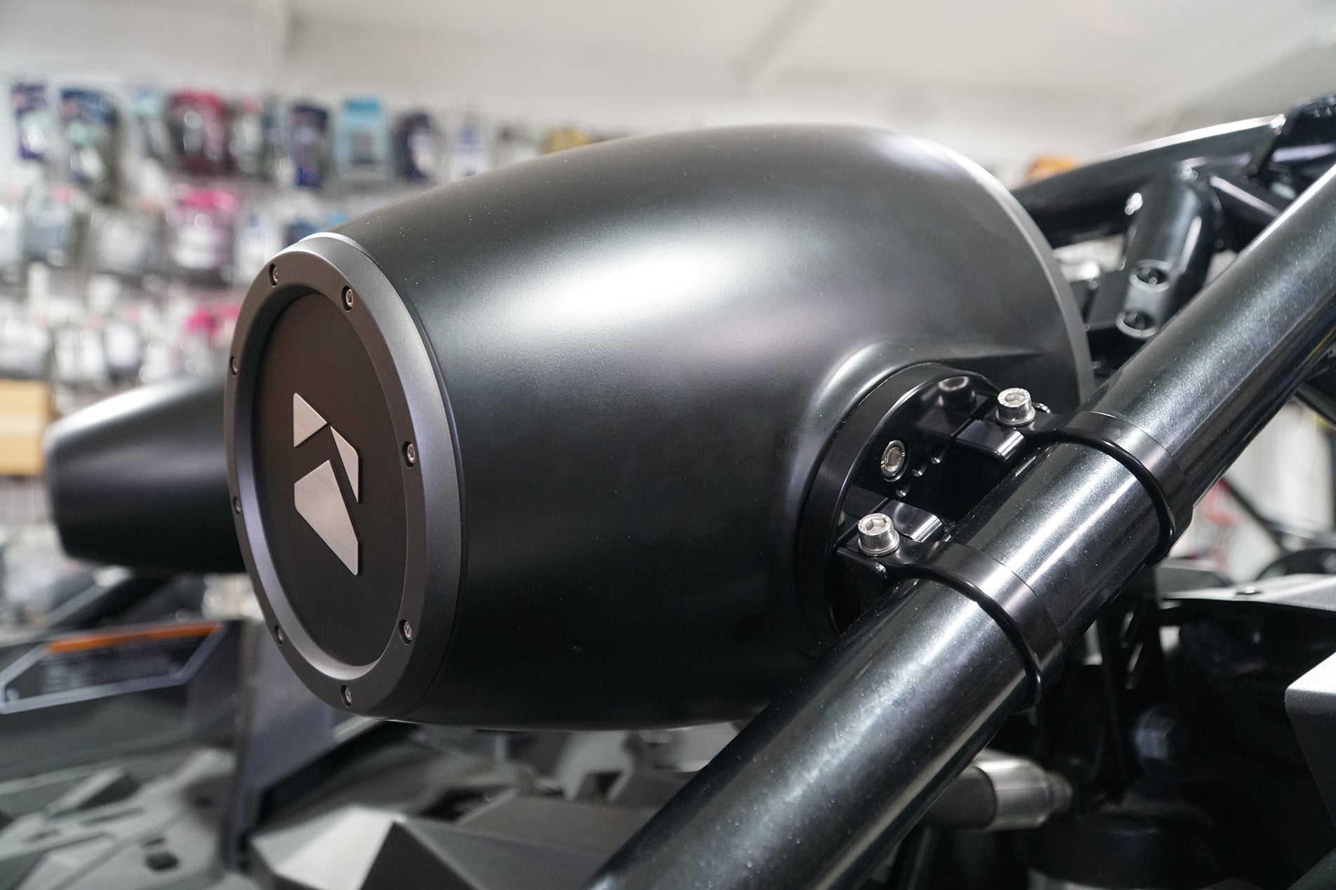 UTVS Stereo Custom Kicker KMTC9 UTV Cage Mounts